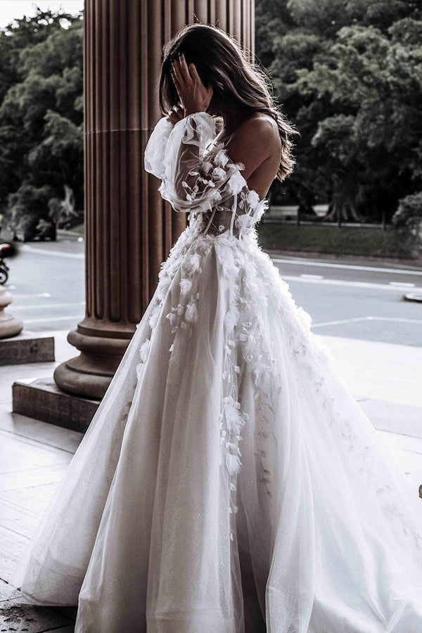 Modern Sweetheart Sleeveless Wedding Dress White 3D Floral Lace
