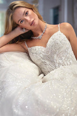 Modern V-Neck Appliques Wedding Dresses Lace Appliques Sleeveless-Ballbella