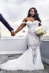 Off the shoulder Lace Mermaid Plus Size Wedding Dresses-Ballbella
