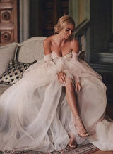 Pink Romantic Long Sleeves Off-The-Shoulder Wedding Dresses Lace-Ballbella