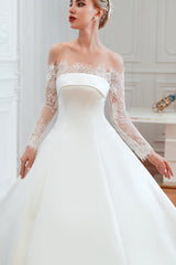Romantic Lace Long Sleevess Princess Satin Wedding Dress-Ballbella