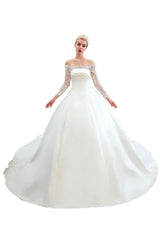 Romantic Lace Long Sleevess Princess Satin Wedding Dress-Ballbella