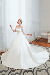 Romantic Lace Long Sleevess Princess Satin Wedding Dress-Ballbella