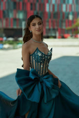 Romantic Peacock Strapless A-line Prom Dresses Gem With High Slit Bowknot-Ballbella