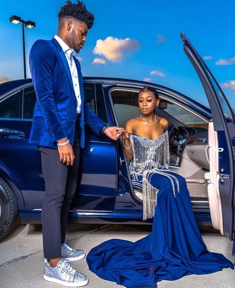 Royal Blue Velvet Prom Outfits Online Chic Peaked Laple Men's Suit with Two Pieces Royal Blue Velvet Prom Outfits Online Chic Peaked Laple Men's Suit with Two Pieces