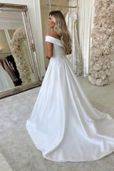 Simple Retro White Off the shoulder A line Bridal Gowns-Ballbella