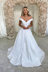 Simple Retro White Off the shoulder A line Bridal Gowns-Ballbella
