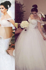 Sleeveless Ball Gown Lace Court Train Tulle Off the Shoulder Wedding Dresses-Ballbella