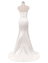 Stunning Ivory Wedding Dresses Strapless Mermaid Evening Dresses V Neck Sleeveless Split Beach Bridal Gown With Court Train-Ballbella