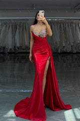 Stunning Red Sweetheart Mermaid Beadings Sheath Prom Dresses With High Slit Ruffle-Ballbella