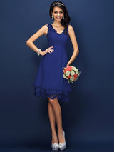 V-Neck Elegant Lace Sleeveless Short Bridesmaid Dresses-Ballbella