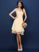V-Neck Elegant Lace Sleeveless Short Bridesmaid Dresses-Ballbella