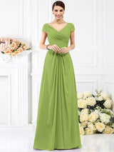 V-Neck Elegant Pleats Short Sleeves Long Chiffon Bridesmaid Dresses-Ballbella