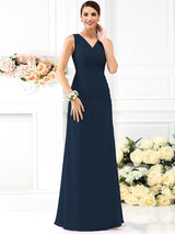 V-Neck Elegant Pleats Sleeveless Long Chiffon Bridesmaid Dresses-Ballbella
