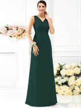V-Neck Elegant Pleats Sleeveless Long Chiffon Bridesmaid Dresses-Ballbella