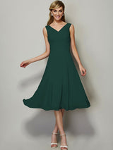 V-Neck Elegant Sleeveless Pleats Short Chiffon Bridesmaid Dresses-Ballbella
