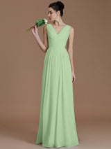 V-Neck Elegant Sleeveless Ruched Chiffon Bridesmaid Dresses-Ballbella