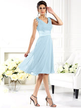 V-Neck Elegant Sleeveless Short Chiffon Bridesmaid Dresses-Ballbella
