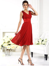 V-Neck Elegant Sleeveless Short Chiffon Bridesmaid Dresses-Ballbella