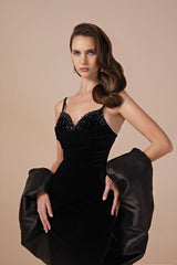 Vintage Black V-Neck Spaghetti-Straps Sleeveless Velvet Prom Dresses Mermaid With Beads Zipper-Ballbella