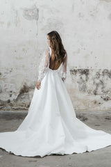 White Casual Wedding Dress A-Line Square Neck Long Sleeves Sexy Backless Applique Cut-Outs Split Front Long Bridal Gowns-Ballbella