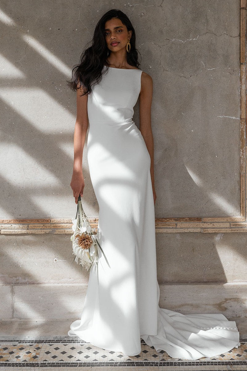 White Casual Wedding Dress with Train Bateau Neck Sleeveless Sexy Backless Satin Fabric Mermaid Bridal Gowns White Casual Wedding Dress with Train Bateau Neck Sleeveless Sexy Backless Satin Fabric Mermaid Bridal Gowns