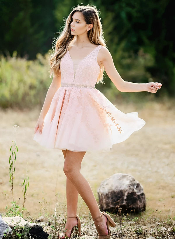 A-Line V-Neck Sleeveless Short/Mini Lace/Tulle Homecoming Dresses