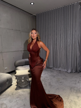 Charming Brown Halter V-Neck Sleeveless Satin Prom Dresses Mermaid Sheath With Pleats