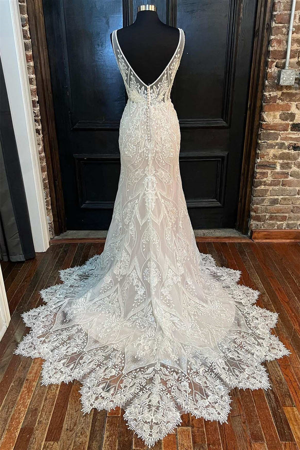 Elegant V-Neck Straps Sleeveless Wedding Dresses Mermaid Open Back Appliques Lace With Pearls Buttons