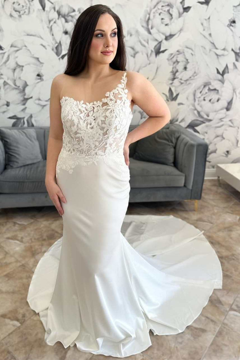 Popular Asymmetrical Scoop Sleeveless Wedding Dresses Satin Mermaid With Appliques Lace