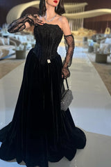 Chic Black Strapless Sleeves A-Line Velvet Prom Dresses Lace With Beads Pleats