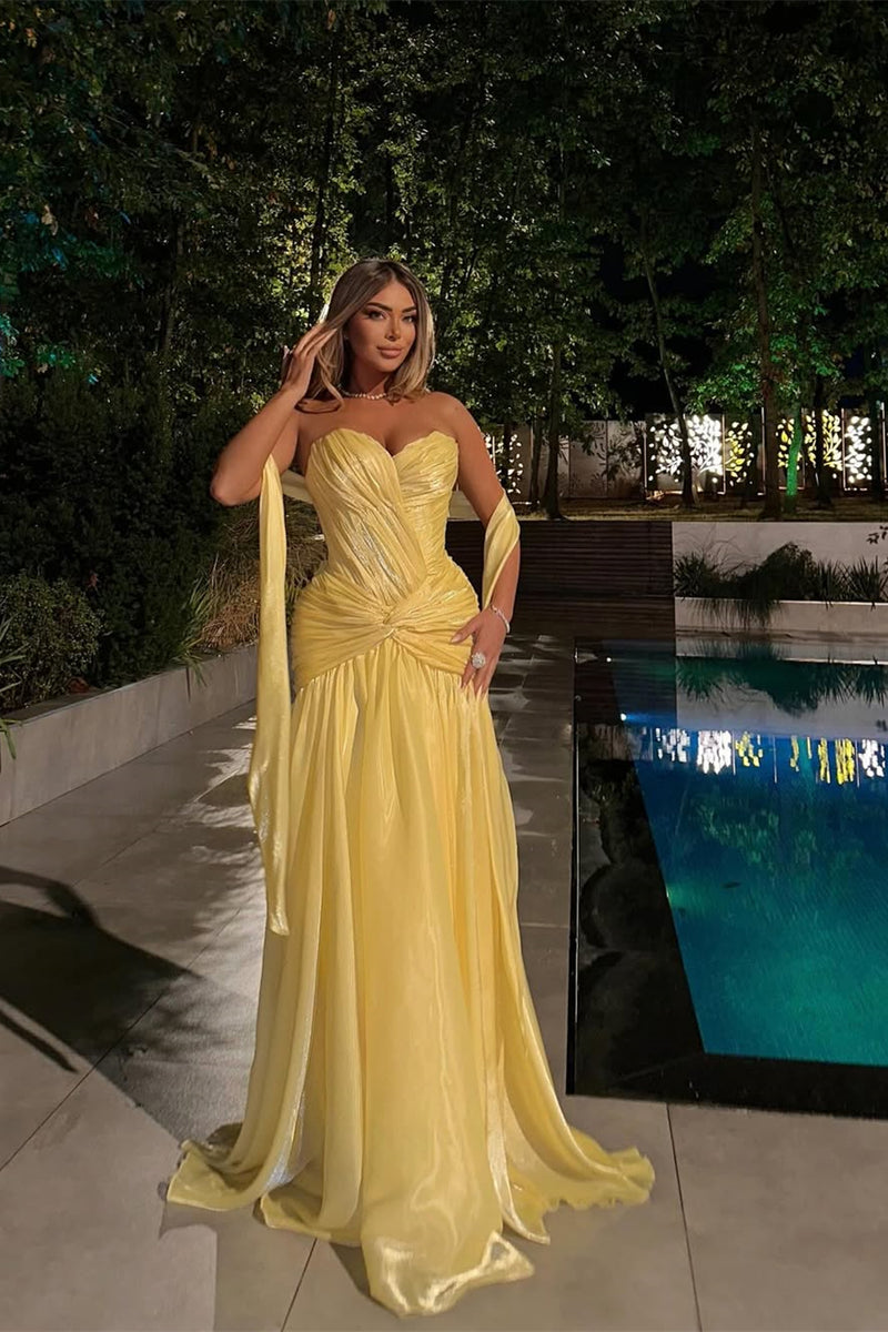 Pretty Daffodil Sweetheart Sleeveless Strapless Prom Dresses A-Line Pleats With Lace-Up Back