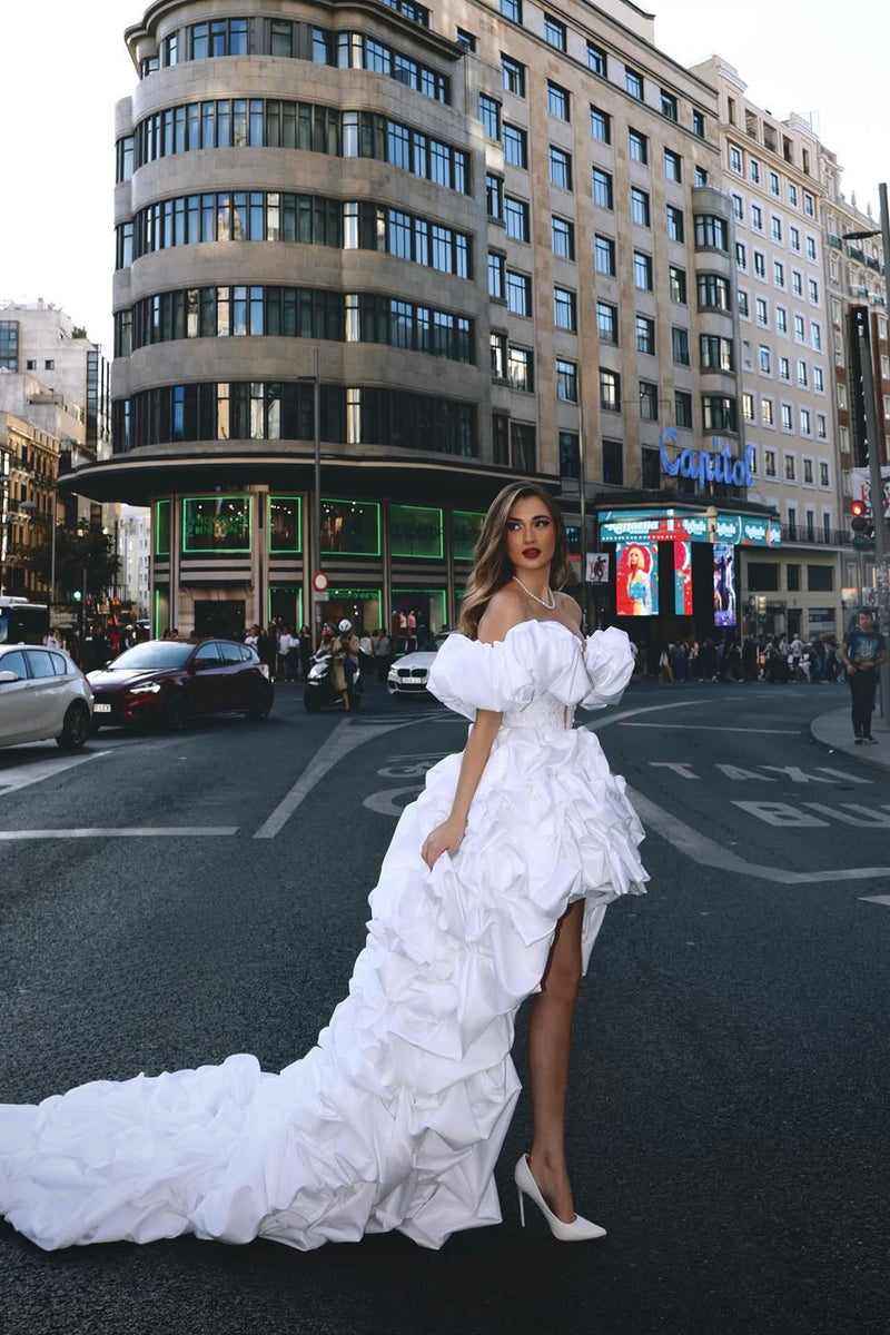 Charming White Hi-Lo Off-The-Shoulder Satin Prom Dresses Pearl Sheath On Sale