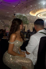 Dazzling Off-The-Shoulder Mermaid Prom Dresses Column Long With Pleats