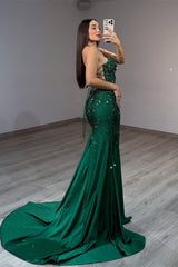 Glamorous Emerald Green Halter Beads V-Neck Prom Dress Mermaid Side Split With Lace-Up Back