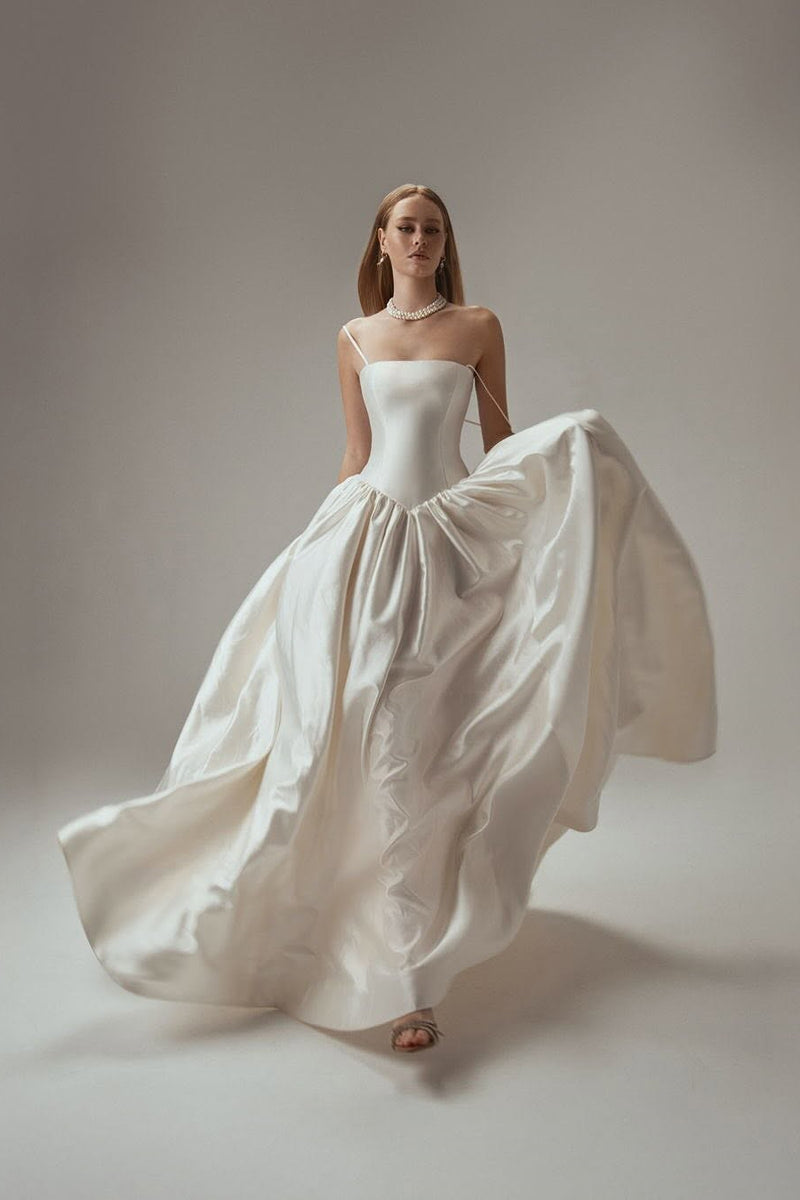 Elegant Spaghetti-Straps Sleeveless A-Line Prom Dresses Long With Pleats