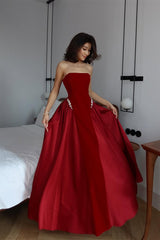 Glamorous Burgundy Spaghetti-Straps Sleeveless Satin Prom Dresses A-Line With Lace-Up Back