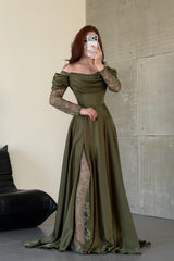 Romantic Green Long Sleeves Satin Prom Dresses A-Line High Split With Pleats