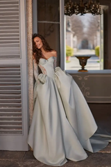 Elegant Sweetheart Long Sleeves Satin Prom Dresses A-Line With Lace-Up Back