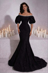 Elegant Off The Shoulder Short Sleeves Satin Mermaid Prom Dresses Sheath With Gem
