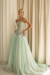 Timeless Green Strapless Sleeveless Tulle Prom Dresses A-Line With Pleats