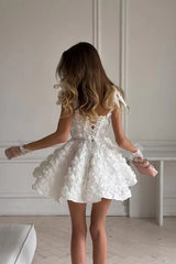 Elegant White Straps Sleeveless Homecoming Dresses Mini Flowers With Lace-Up Back