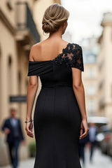 Graceful Black Asymmetrical Satin Prom Dresses Mermaid Sheath With Zipper