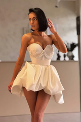 Graceful Sweetheart Strapless Sleeveless Satin Homecoming Dresses Mini Pearls With Pleats