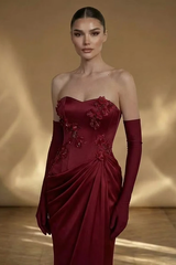 Romantic Dark Red Strapless Mermaid Satin Prom Dresses Floor Length Beads With Zipper Gloves