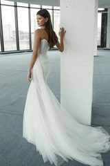 Elegant White Strapless Sleeveless Mermaid Tulle Prom Dresses Gem With Zipper Pleats