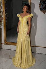 Romantic Yellow Off The Shoulder Prom Dresses High Split With Zipper Pleats