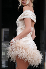 Charming Off The Shoulder Mermaid Homecoming Dresses Mini With Feather Pleats