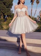 A-Line Off-The-Shoulder Short/Mini Tulle Homecoming Dresses With Rhinestone-Ballbella