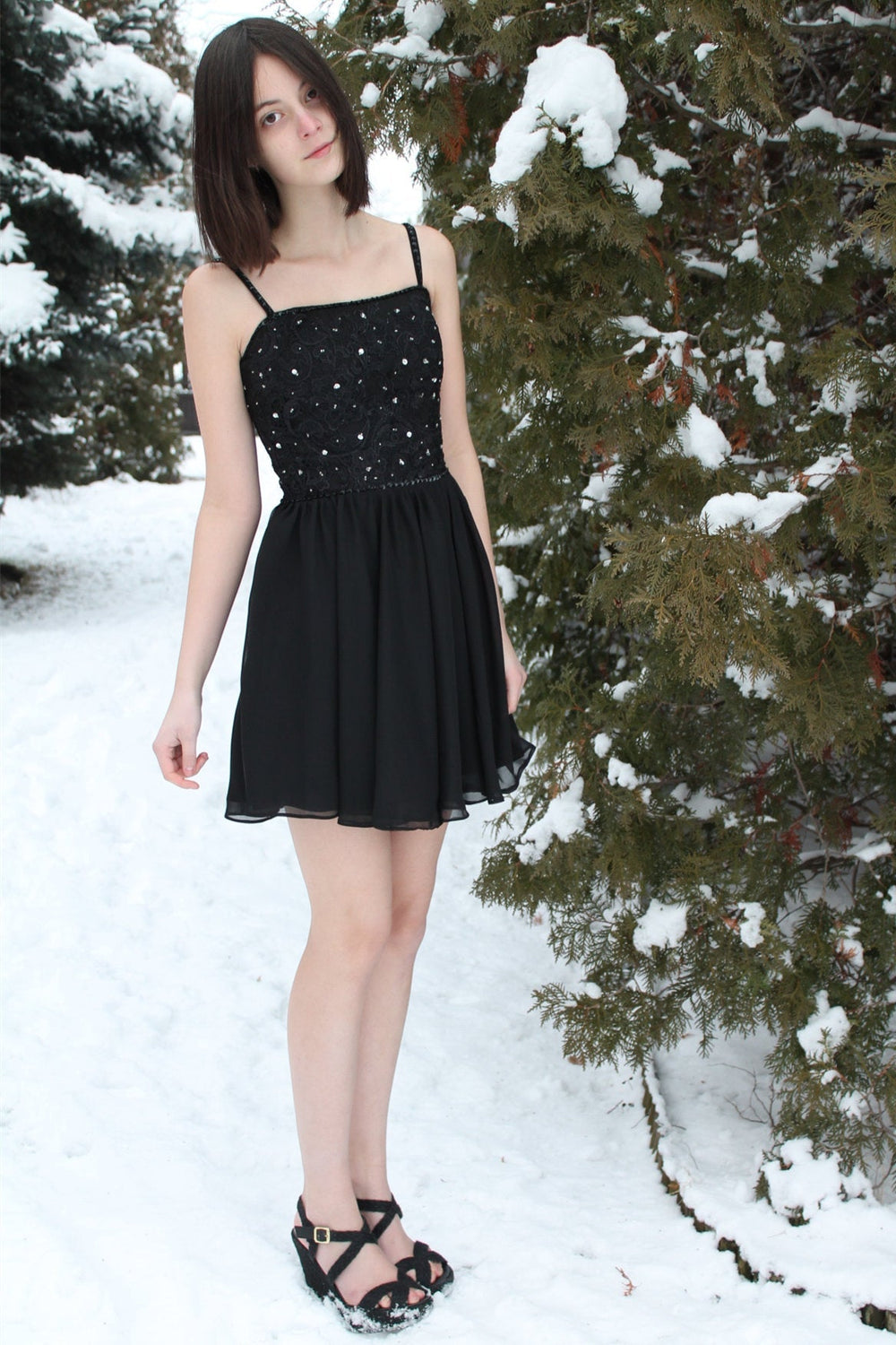 black rhinestone homecoming dress A-line Spaghetti Strap Knee Length Tulle 100% Polyester Length Summer Style White Chiffon Size:8 USA (40 EU) End Of Summer Sale